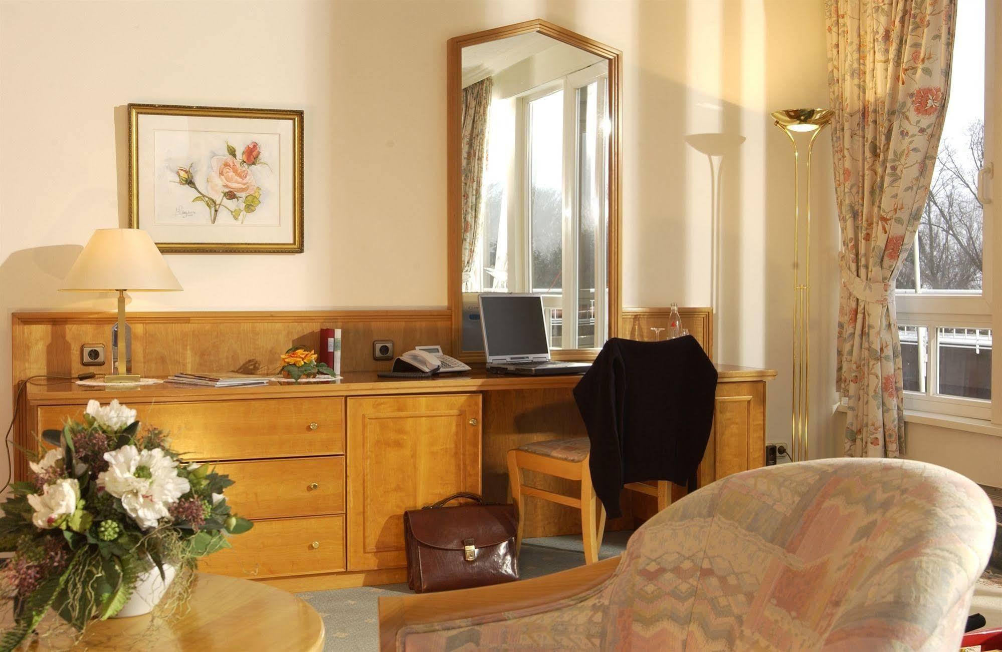 Ringhotel Hohe Wacht 호바흐트 외부 사진